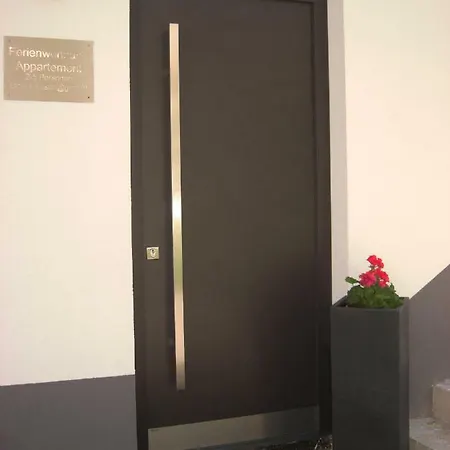 Gartenwohnung - Tanja Tipotsch *