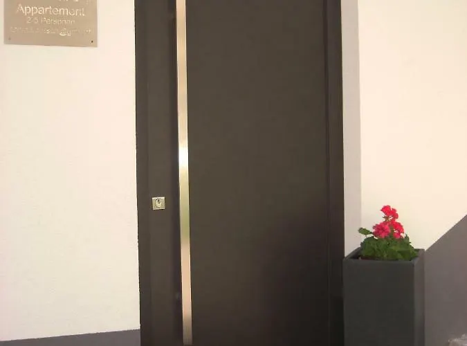 Gartenwohnung - Tanja Tipotsch *