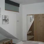 Lägenhet Gartenwohnung - Tanja Tipotsch *